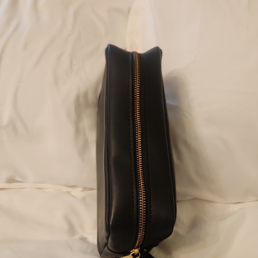 Black PLG Toaster Crossbody Bag Large - Picture 3 of 6